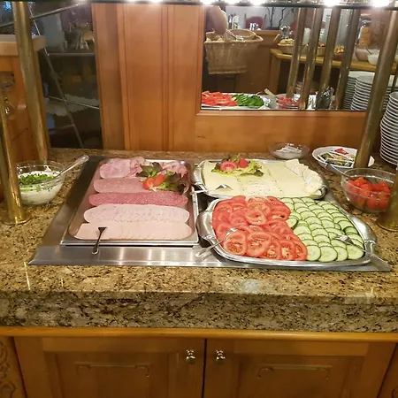 Zum Goldenen Ochsen 迈卡默