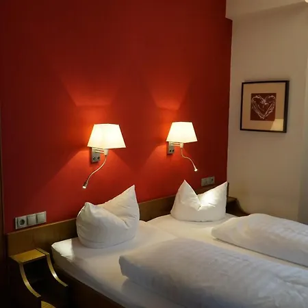 ホテル Zum Goldenen Ochsen マイカンマー